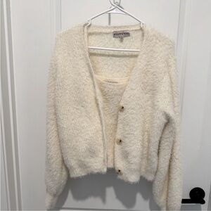 NWT Size Small Set by Willow & Wind Cozy White Fuzzy Crop Top